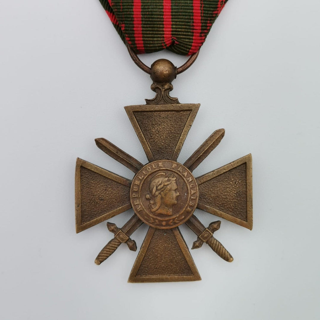 Vintage French Military Cross Medal and Ribbon|1914-1917 World War 1|Courage and Honor Cross Medal Star|Francaise Croix De Guerre WW1 Medal