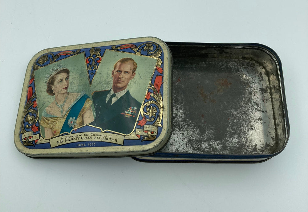 June 1953|Coronation of Her Majesty Queen Elizabeth II Tin Box|Collectible Metal Box Made in England|Commemorative Souvenir Toffee Tin Box