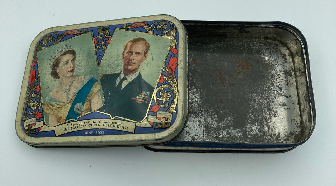 June 1953|Coronation of Her Majesty Queen Elizabeth II Tin Box|Collectible Metal Box Made in England|Commemorative Souvenir Toffee Tin Box