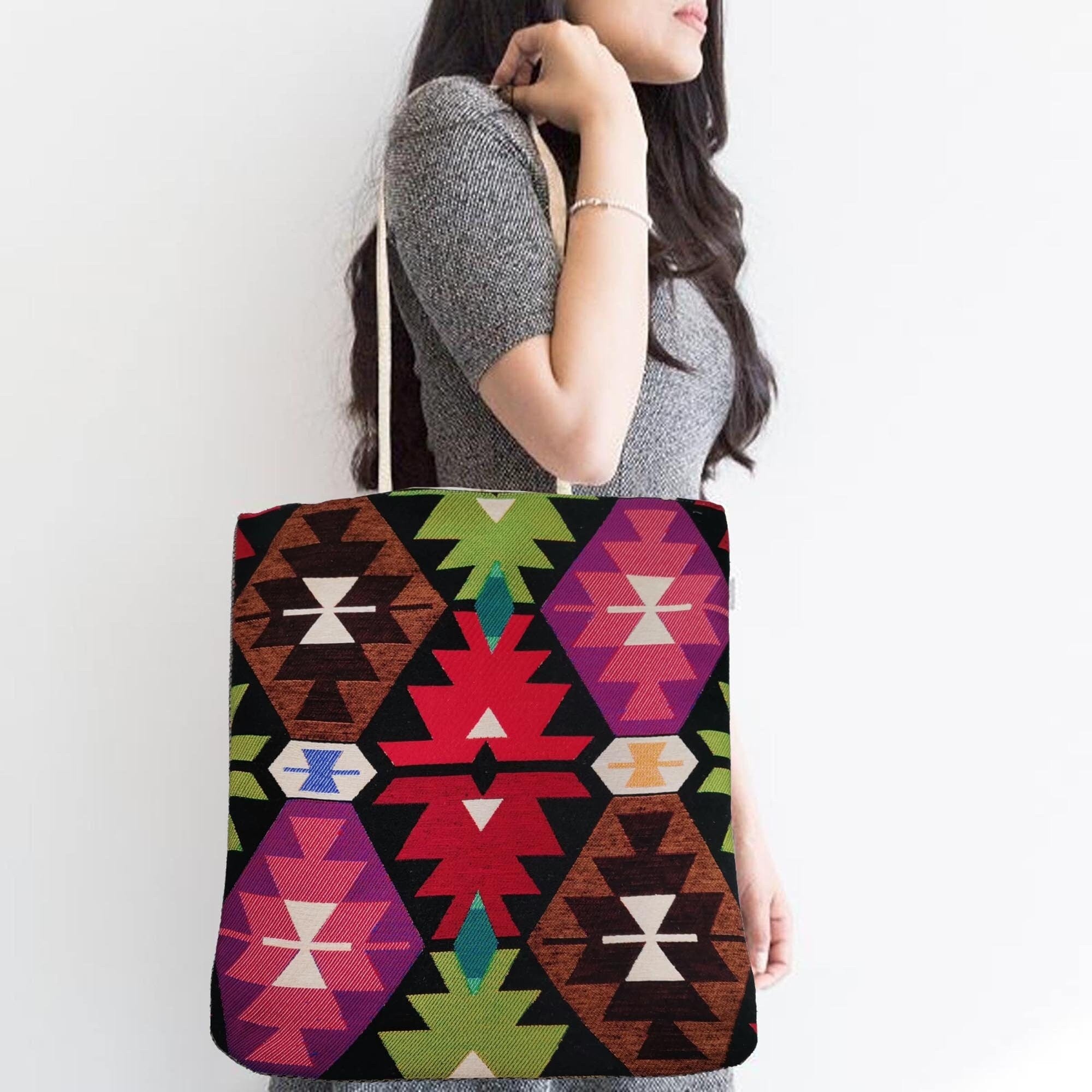 Gobelin shoulder bag, large handbag, colorful, geometric dessin, tapestry bag, fashionable handbag, on sale roomy tote bag, contemporary design