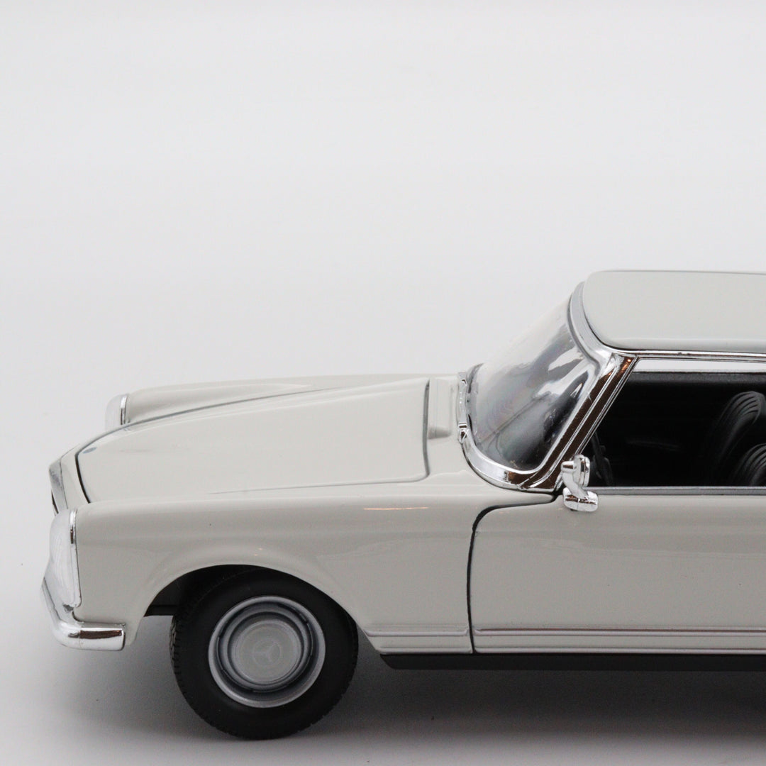 Welly 1963 Mercedes Benz 230 SL|Vintage Model White Metal Car|Scale 1/24 Diecast Classic Car Collection|Old Collectible Car|Gift for Dad