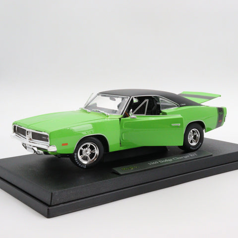 1969 Dodge Charger R/T|Vintage Model Car|Classic Green Metal Car|Scale 1:18 Diecast Collectible Car|Office Decoration Item|Gift for Father