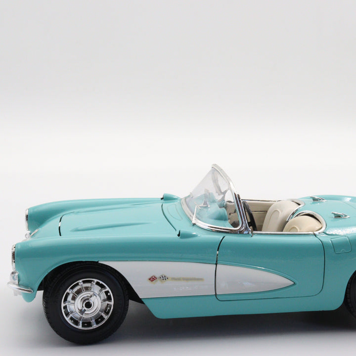 Maisto 1957 Chevrolet Corvette|Nostalgic Vintage Model Car|Scale 1:18 Diecast Car Collection|Blue Metal Classic Convertible Car for Gift