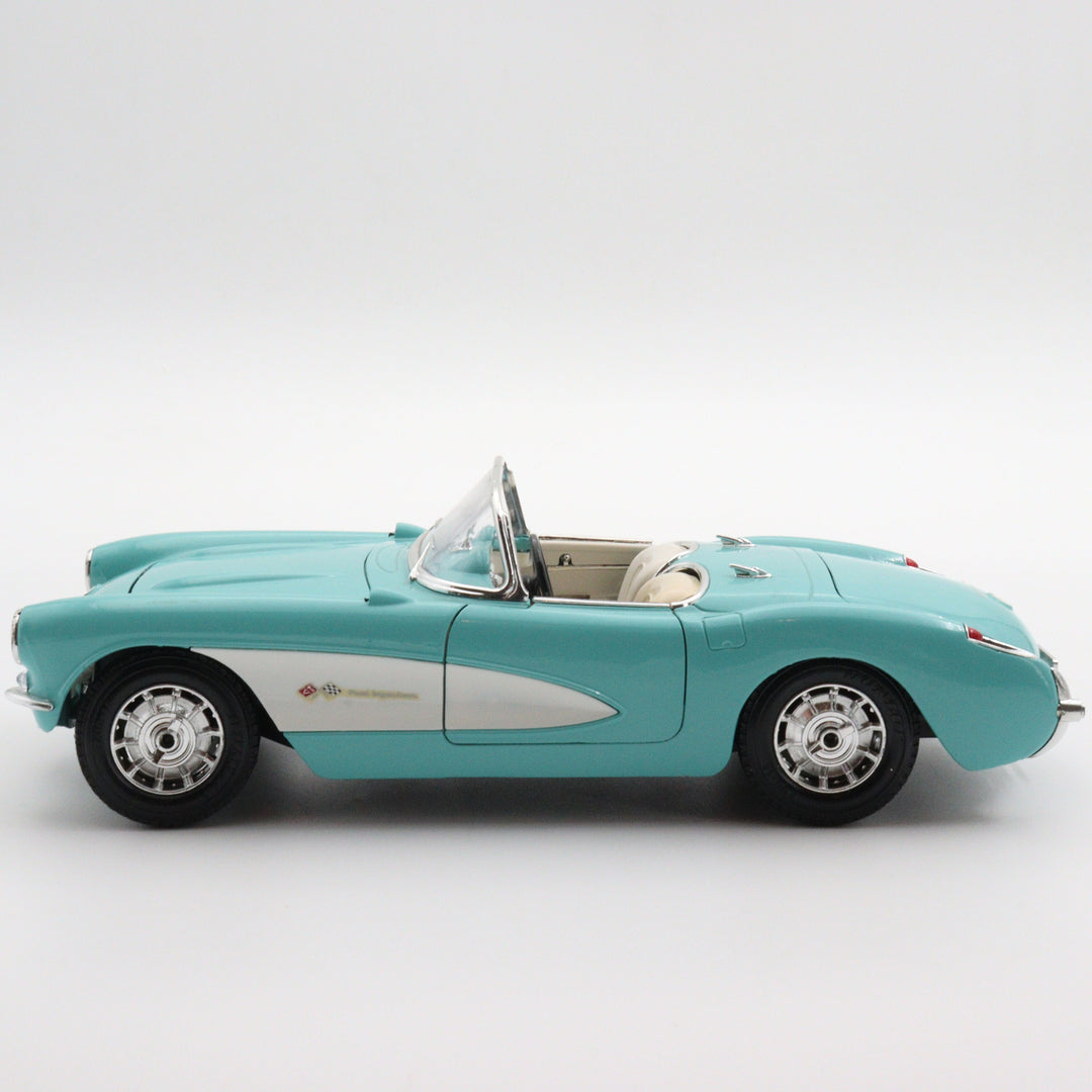 Maisto 1957 Chevrolet Corvette|Nostalgic Vintage Model Car|Scale 1:18 Diecast Car Collection|Blue Metal Classic Convertible Car for Gift