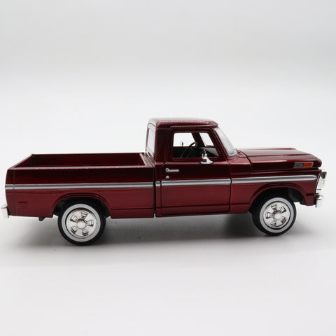 Motormax 1969 Ford F-100 Pickup Model Car|Scale 1/24 Diecast Car|Vintage Model Red Car for Collectors|Classic Metal Collection Car for Dad