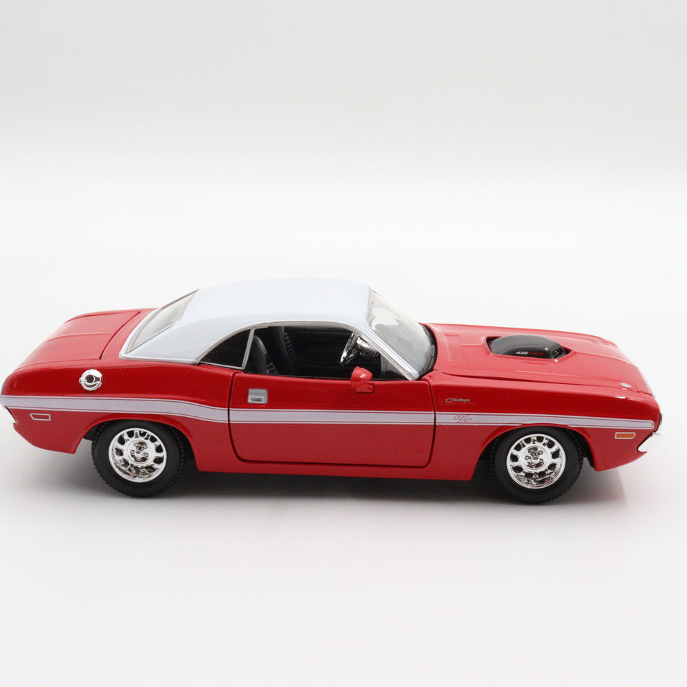 Maisto 1970 Dodge Challenger R/T|Scale 1/24 Diecast Classic Car|Vintage Model Car for Dad|Collectible Metal Car|Old Red Car for Collectors