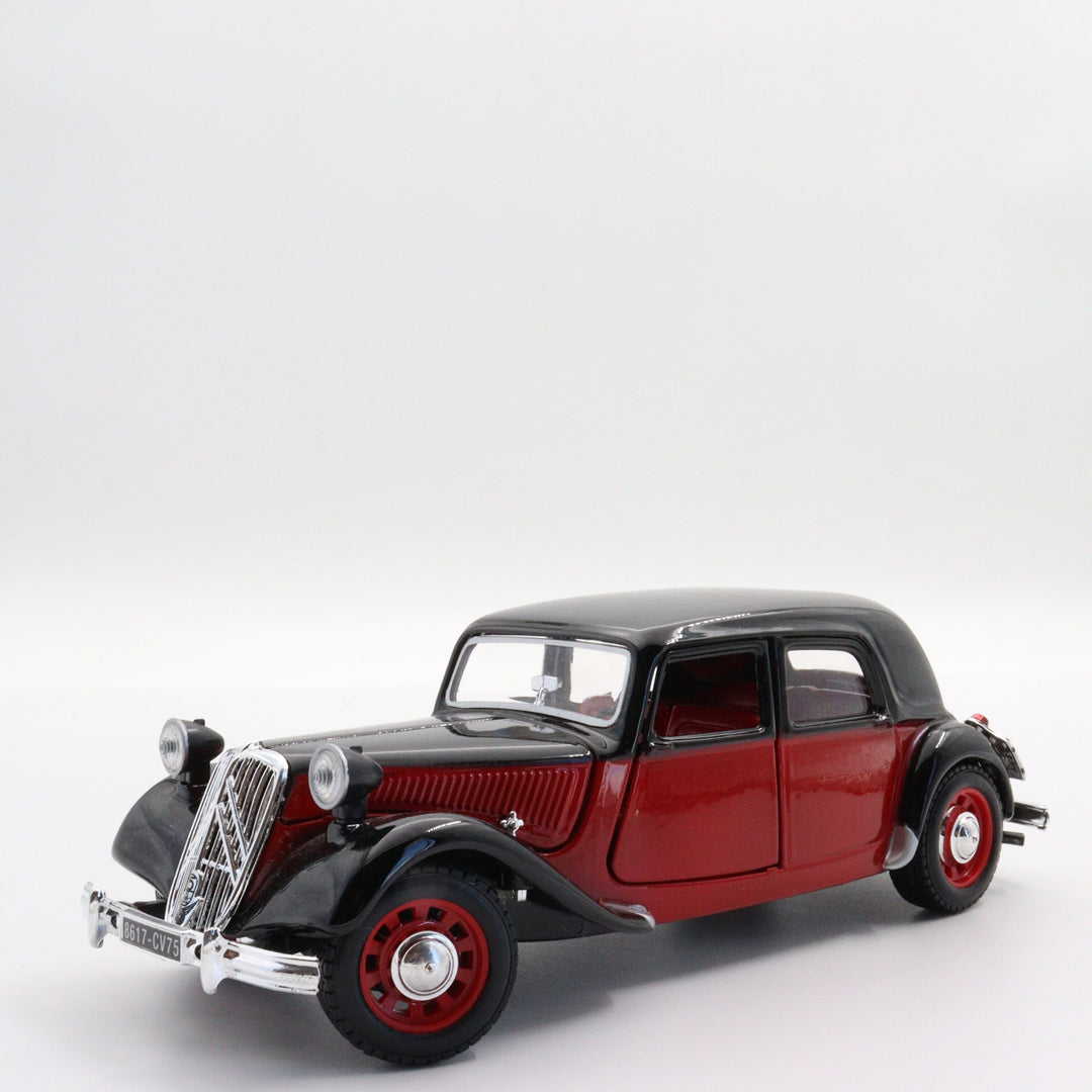 Burago Citroen 15cv 1938 Model Car|Scale 1:24 Diecast for Collectors|Classic Vintage Car|Collectible Metal Black and Red Car|Gift for Father