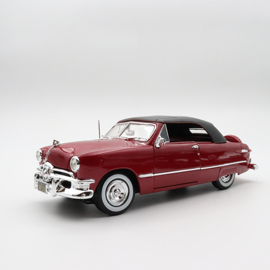 Maisto 1950 Ford Model Car|Scale 1/18 Red Diecast Car|Vintage Model Car for Collectors|Classic Metal Collection Car and Toy|Gift for Father