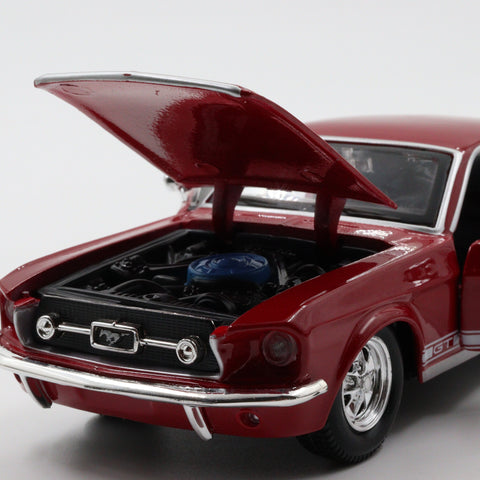 Maisto 1967 Ford Mustang GT|Scale 1/24 Red Diecast Car|Vintage Model Car and Toy for Collectors|Old Classic Metal Collection Car for Dad