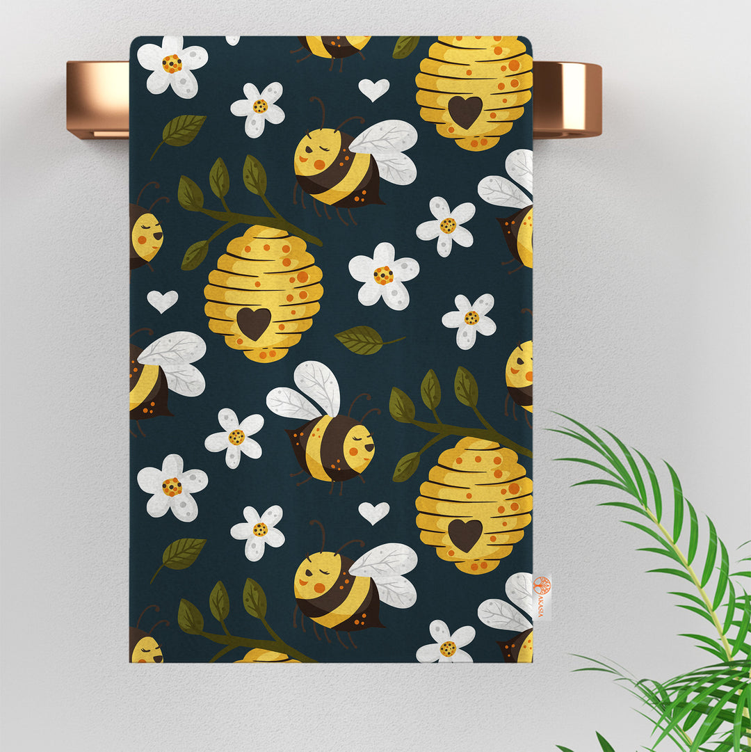 Cute Bee Print Tea Towel|Bee Dishcloth|Beehive Print Hand Towel|Daisy Dish Cloth|Eco-Friendly Rag|Soft Cleaning Towel|Kitchen Gift For Her