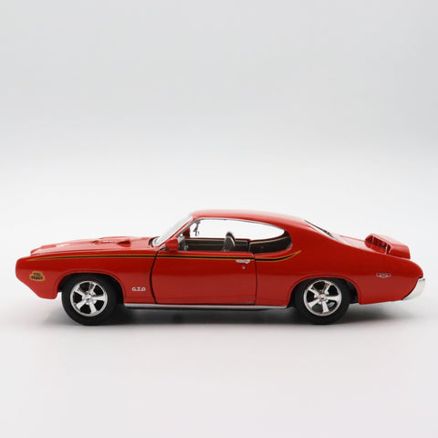 Motormax 1969 Pontiac GTO Judge|Scale 1:24 Diecast Classic Car|Vintage Model Car|Collectible Metal Orange Car for Collectors|Gift for Dad