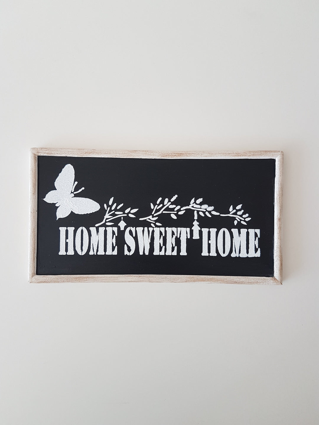 Home Sweet Home Wood Sign|Family Room Wooden Sign|Realtor Wood Gift|Farmhouse Wall Decor|Framed Living Room Sign|Hand Painted with Acrylic