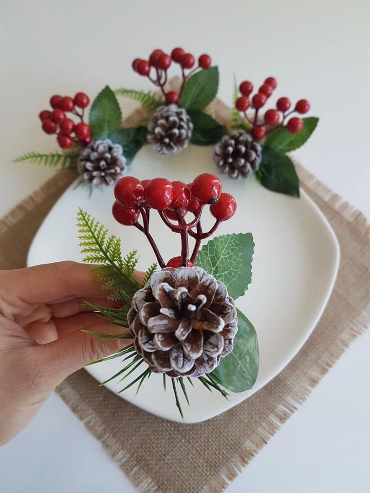 Christmas Napkin Rings|Winter Trend Napkin Ring|Jute Rope Napkin Holder|Redberry Table Decor|Pinecones Tablecenterpiece|Love Napkin Holder