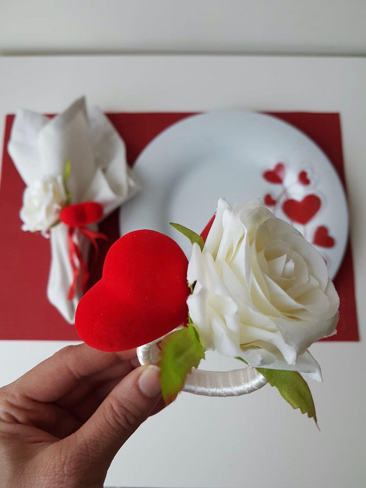 Love Napkin Ring|White Rose Red Heart Napkin Ring|Table Centerpiece|Floral Napkin Holder|Valentine&#39;s DayGift for Him|I love You Table Top