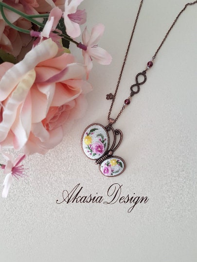 Butterfly Embroidered Necklace|Stylish Handmade Floral Embroidery Necklace|Vintage Style Embroidered Butterfly Pendant|Jewelry Gift for Her