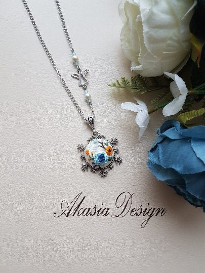 Personalized Snowflake Necklace|Vintage Blue Floral Embroidered Initial Pendant|Unique Baby Shower Embroidery Jewelry|New Mom Gift