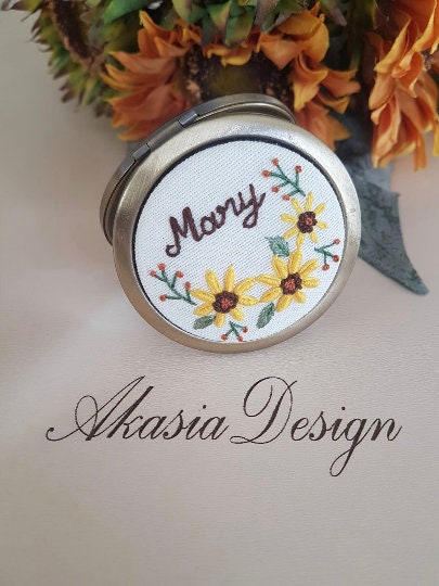 Sunflower Embroidered Hand Mirror|Personalized Floral Compact Mirror|Vintage Pocket Mirror Embroidery|Unique Baby Shower Gift|New Mom Gift