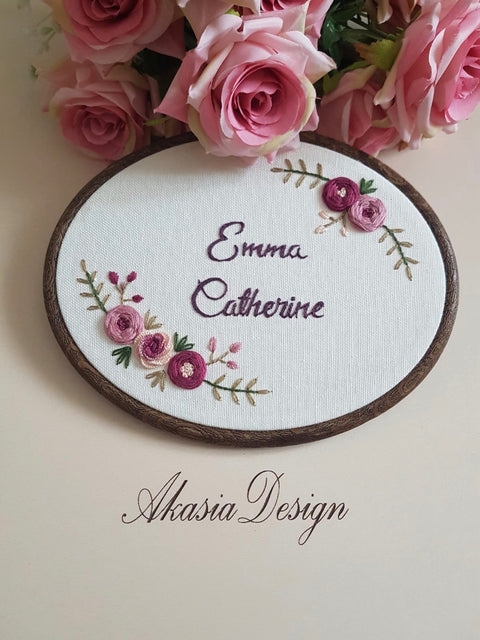 Floral Wreath Embroidered Canvas Makeup Bag - Pink