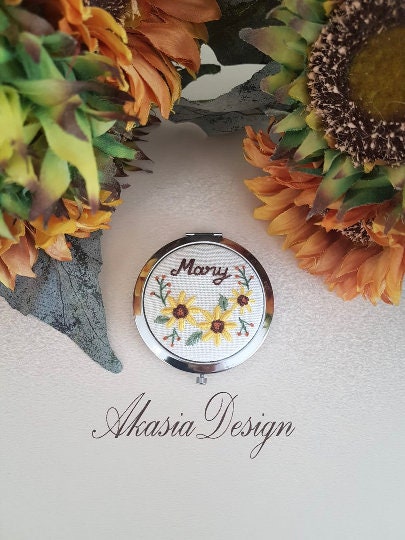 Sunflower Embroidered Hand Mirror|Personalized Floral Compact Mirror|Vintage Pocket Mirror Embroidery|Unique Baby Shower Gift|New Mom Gift