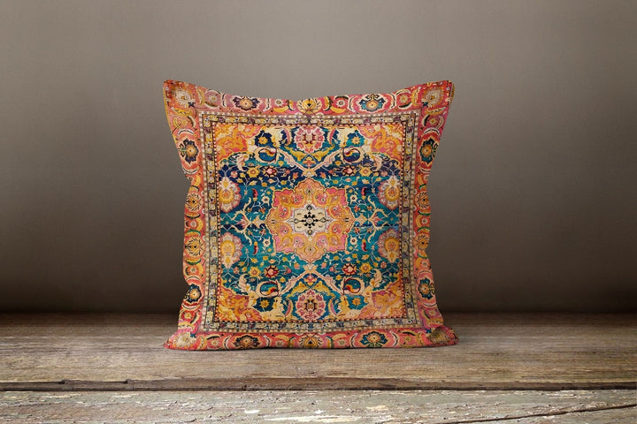 Digital Print Southwestern Pillow Cover|Rug Kilim Design Pillow Cushion Case|Worn Looking Aztec Print Ethnic Home Decor|Authentic Pillow Top