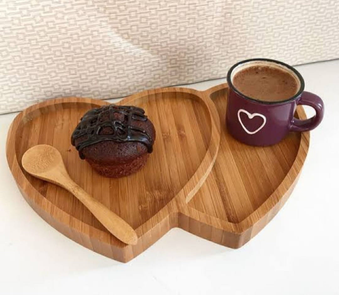 Wooden Heart Shaped Snack Plate|Decorative Serving Plate|Nut Platter|Custom Table Deco|Wooden Plate with Sections|Gift for her|Wooden Art