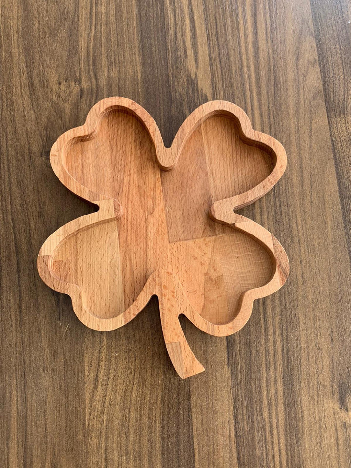 Wooden Clover Shaped Snack Plate|Decorative Serving Plate|Nut Platter|Custom Table Deco|Handmade Engraved Plate|Housewarming Gift For Her