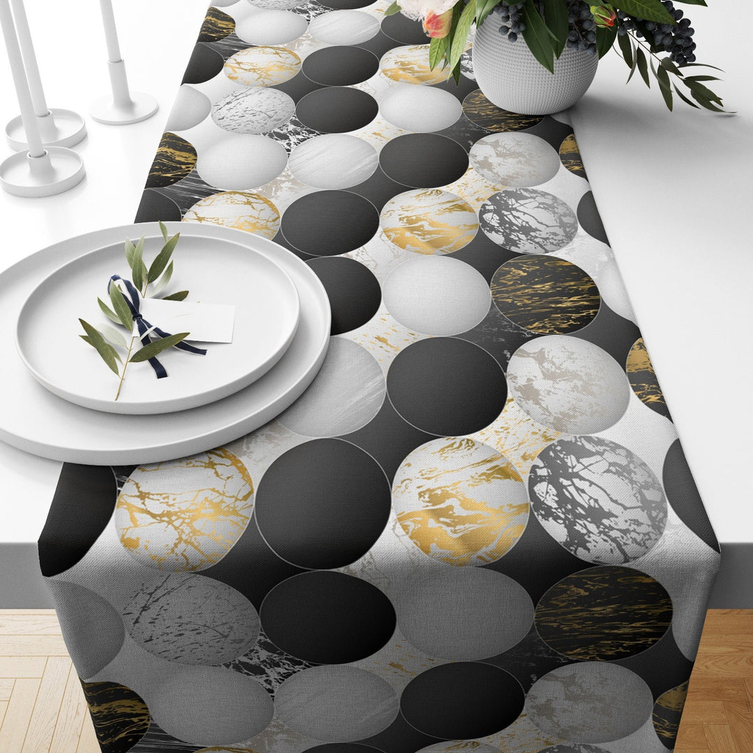 Decorative Table Runner|3D Looking Table Top|Zigzag Pattern Home Decor|Checkered Tablecloth|Bike Chain Pattern Table Runner|Geometric Runner