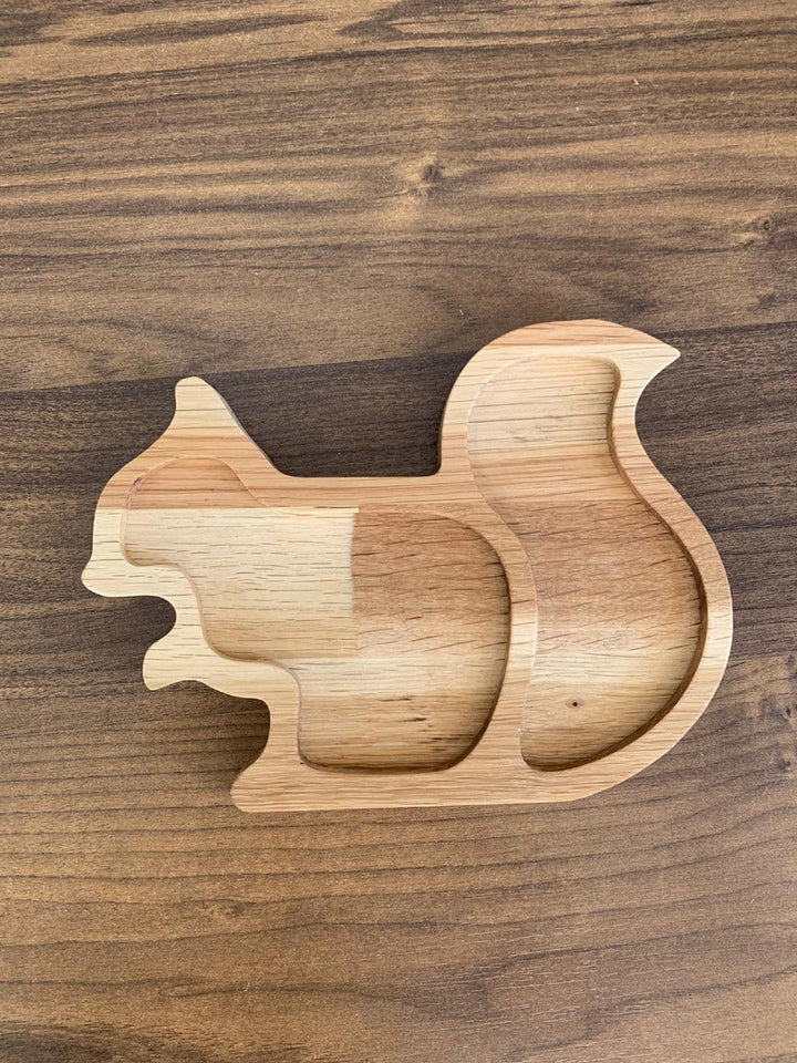 Wooden Squirrel Shaped Snack Plate |Wooden Decor|Nut Platter|Custom Table Decor|Wooden Plate|Gift for her|Wood Art|Housewarming Gift