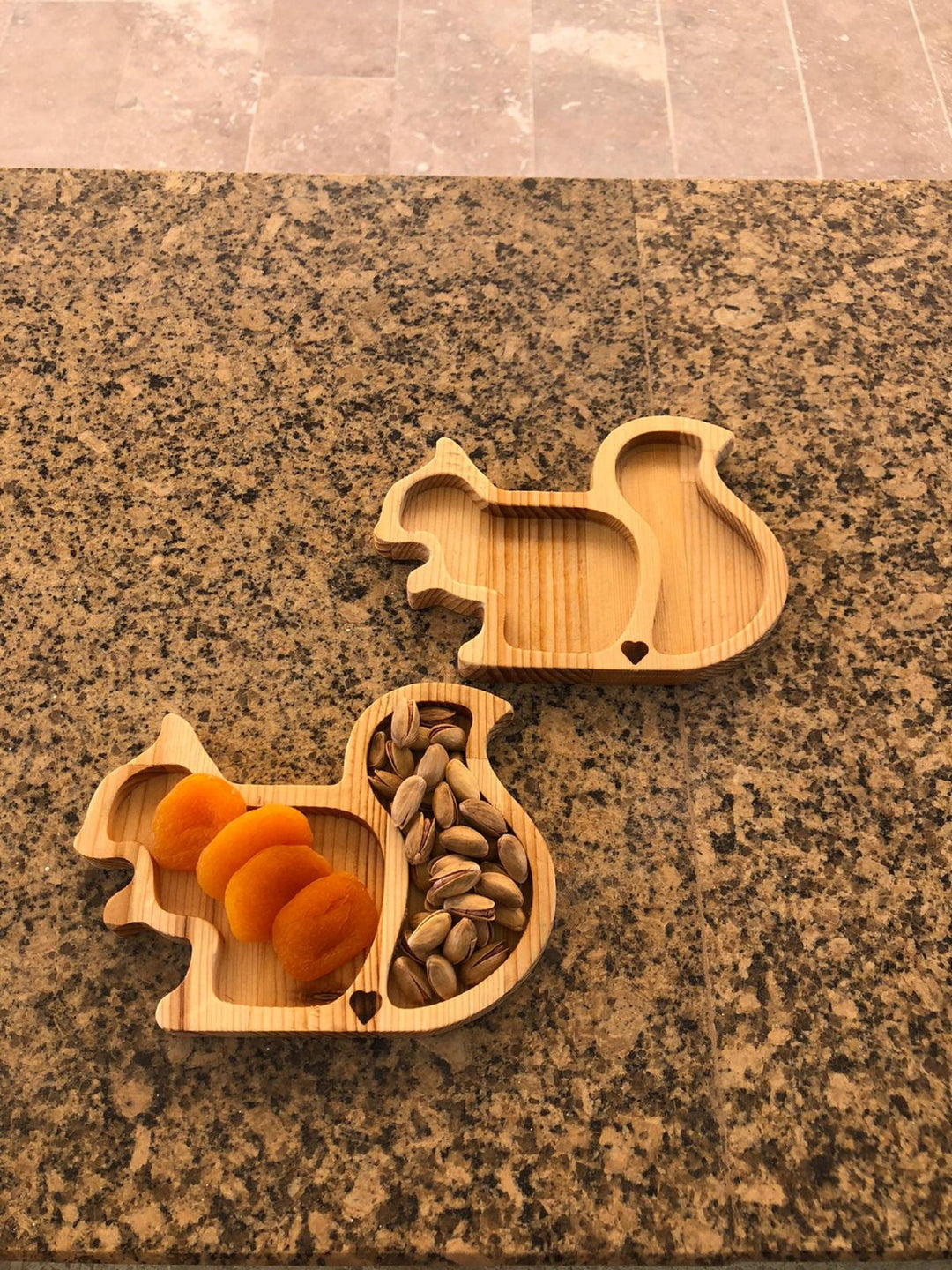 Wooden Squirrel Shaped Snack Plate |Wooden Decor|Nut Platter|Custom Table Decor|Wooden Plate|Gift for her|Wood Art|Housewarming Gift