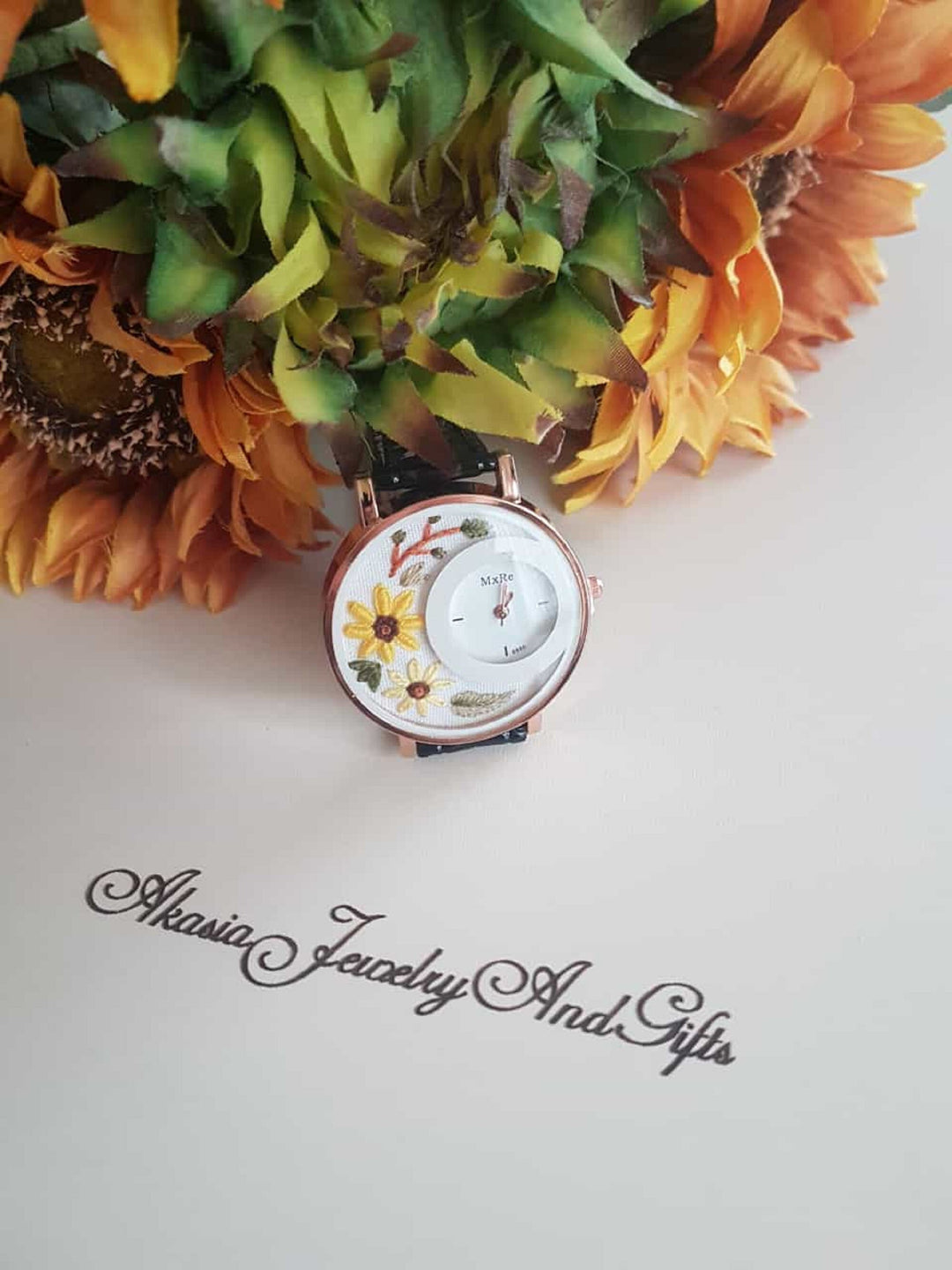 Embroidered Black Wrist Watch|Personalized Daisy Vintage Women Watch|Unique Floral Watch Gift for Mother|Hand Stitched Daisy Embroidery