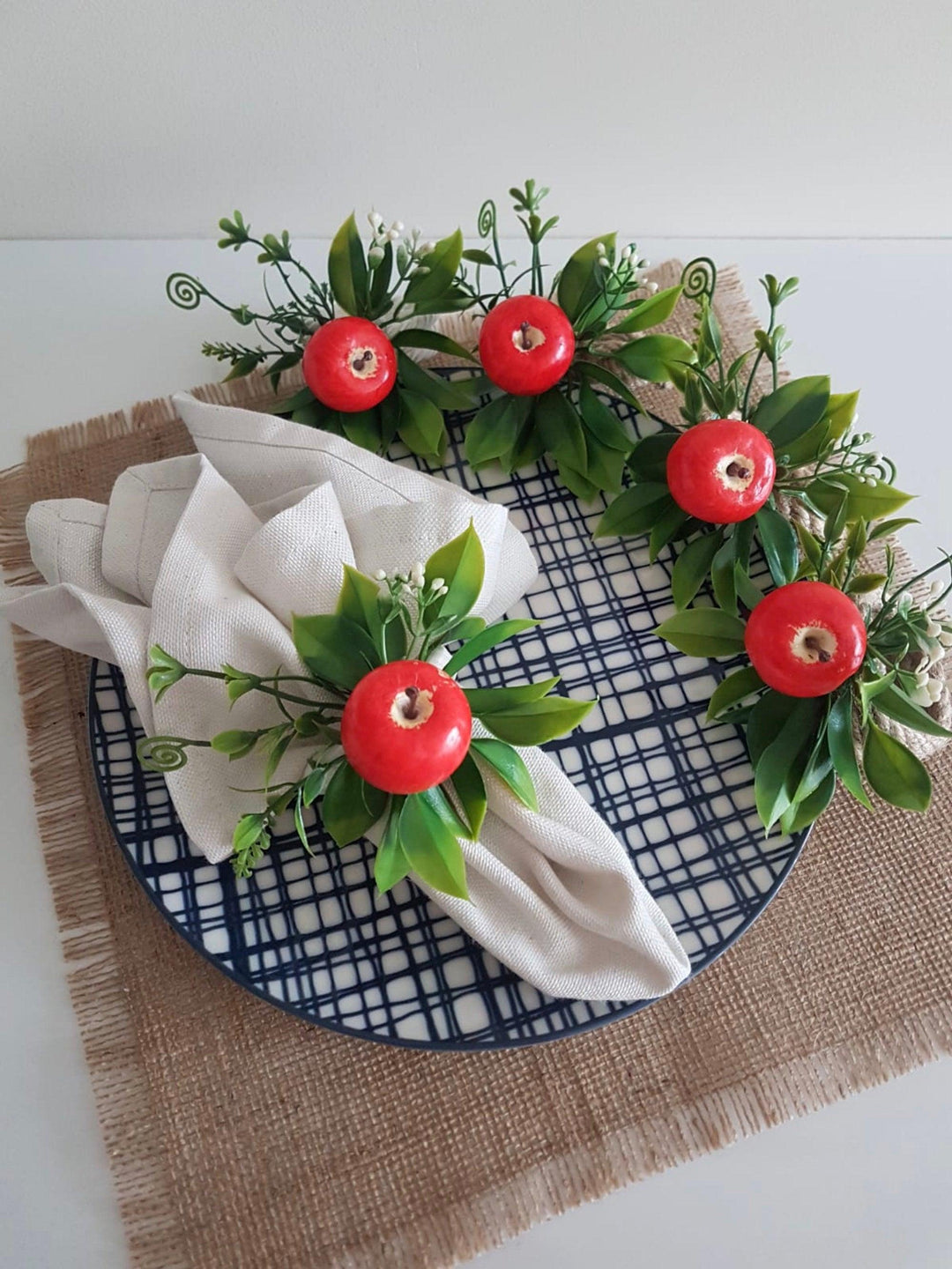 Apple Napkin Ring|Floral Red Apple Napkin Holder|Farmhouse Kitchen Table Decor|Summer Wedding Table Top|Table Centerpiece|Spring Tablescape