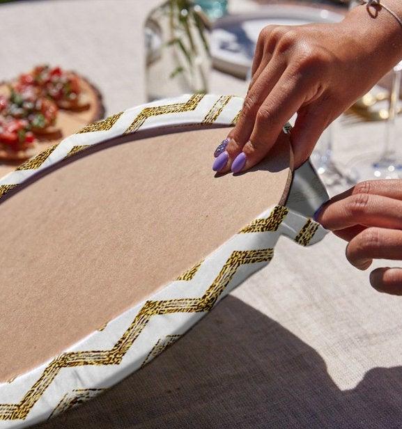 Zig Zag Pattern Placemat|Set of 2 Zig Zag Pattern Supla Table Mat|Decorative Round American Service Dining Underplate|Gold and White Coaster