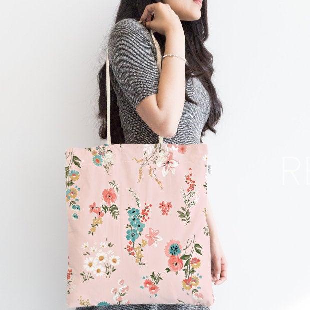 Floral Shoulder Bag|Fabric Handbag with Pinky and White Flowers|Floral Beach Tote Bag|Summer Trend Messenger Bag|Modern Gift Bag for Her