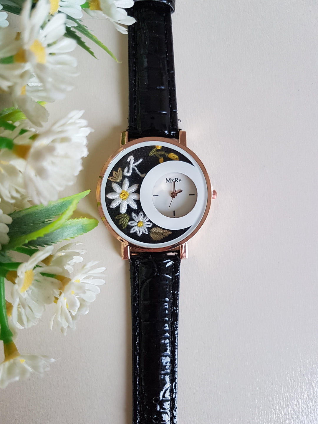 Embroidered Black Wrist Watch|Personalized Daisy Vintage Women Watch|Unique Floral Watch Gift for Mother|Hand Stitched Daisy Embroidery