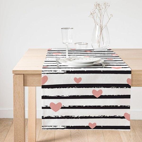 Valentine's Day Table Runner|Sweet Love Table Top|February 14 Home Decor|Romantic Heart Kitchen Table Decor|Gift Tablecloth for Sweetheart