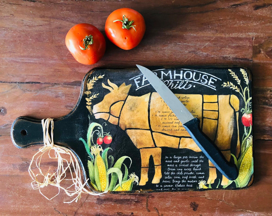 Hand Painted Wooden Cutting Board|Farmhouse Cow Presentation Plate|Wooden Kitchen Decor|Custom Table Decor|Original Home Decor|Gift For Mom