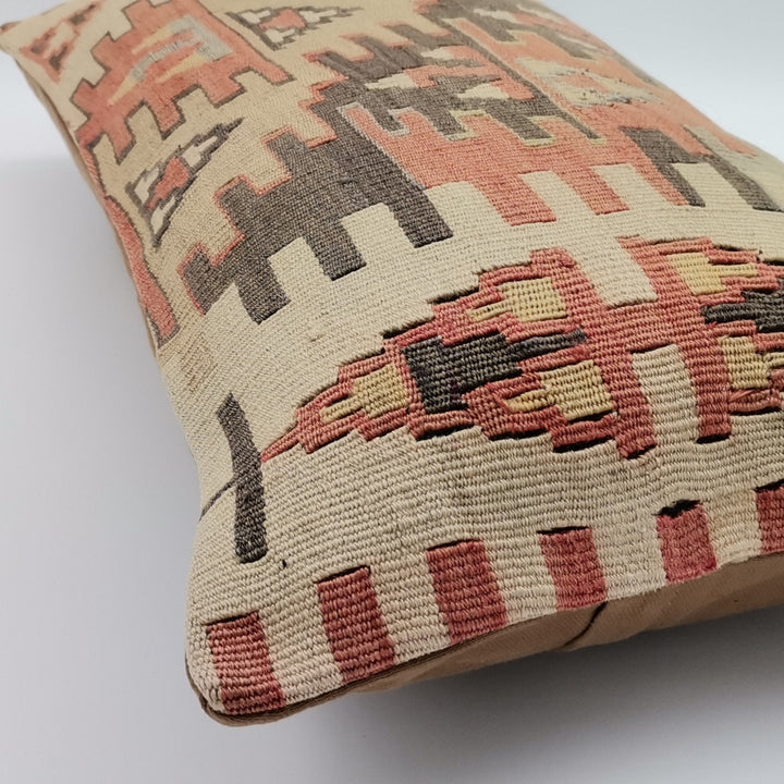 Vintage Kilim Pillow Cover||Handwoven Rug Cushion|Turkish Kilim Cushion Case|Geometric Anatolian Lumbar Pillow Top|Boho Bedding Decor 12x24