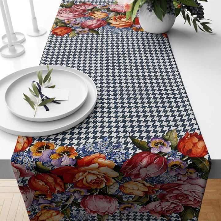 Floral Table Runner|Summer Tablecloth|Floral Table Decor|Checkered Runner|Farmhouse Crowbar Pattern Flower Print Tabletop|Stylish Tablecloth