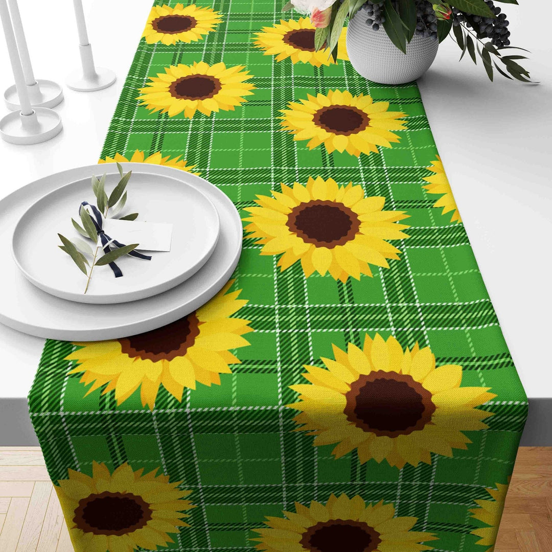 Sunflower Table Runner|Summer Tablecloth|Sunflower Table Decor|Housewarming Runner|Farmhouse Floral Print Tabletop|Sunflower Tablecloth