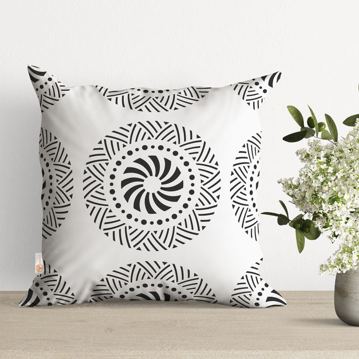 Geometric Abstract Pillow Cover|BW Cushion Case|Decorative Pillowtop|Boho Bedding Decor|Cozy Throw Pillowcase|Outdoor Cushion Case